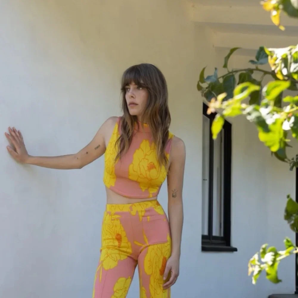 Zara NWT Floral Jacquard Mock Neck Crop Top in Peach Pink/Yellow Size Small - Picture 2 of 13